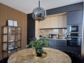 7thHeaven centre suite FREE PARKING in the building Bratislava